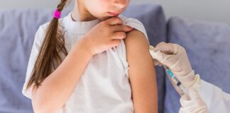 Nunca se falou tanto sobre vacinas, nunca se vacinou tão pouco