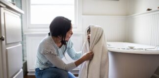 Participe da exposição de autorretratos maternos