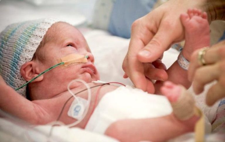 17 de novembro: o Dia Mundial da Prematuridade alerta para prevenção e cuidado neonatal