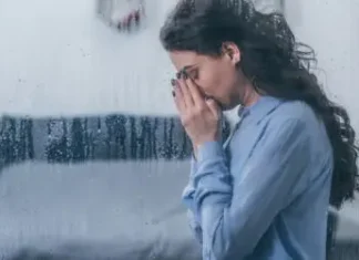 Quando o cansaço permanente revela a depressão escondida na rotina