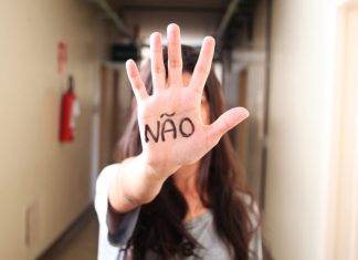 Programa “Tem Saída” promove ações de orientação contra violência doméstica até o dia 16 de dezembro na Capital